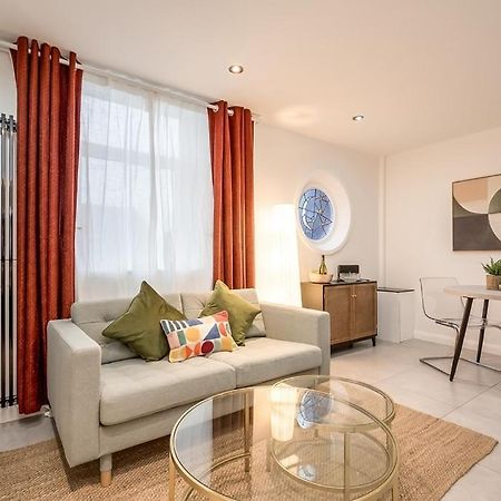 Central Belfast Apartments, Salisbury Экстерьер фото