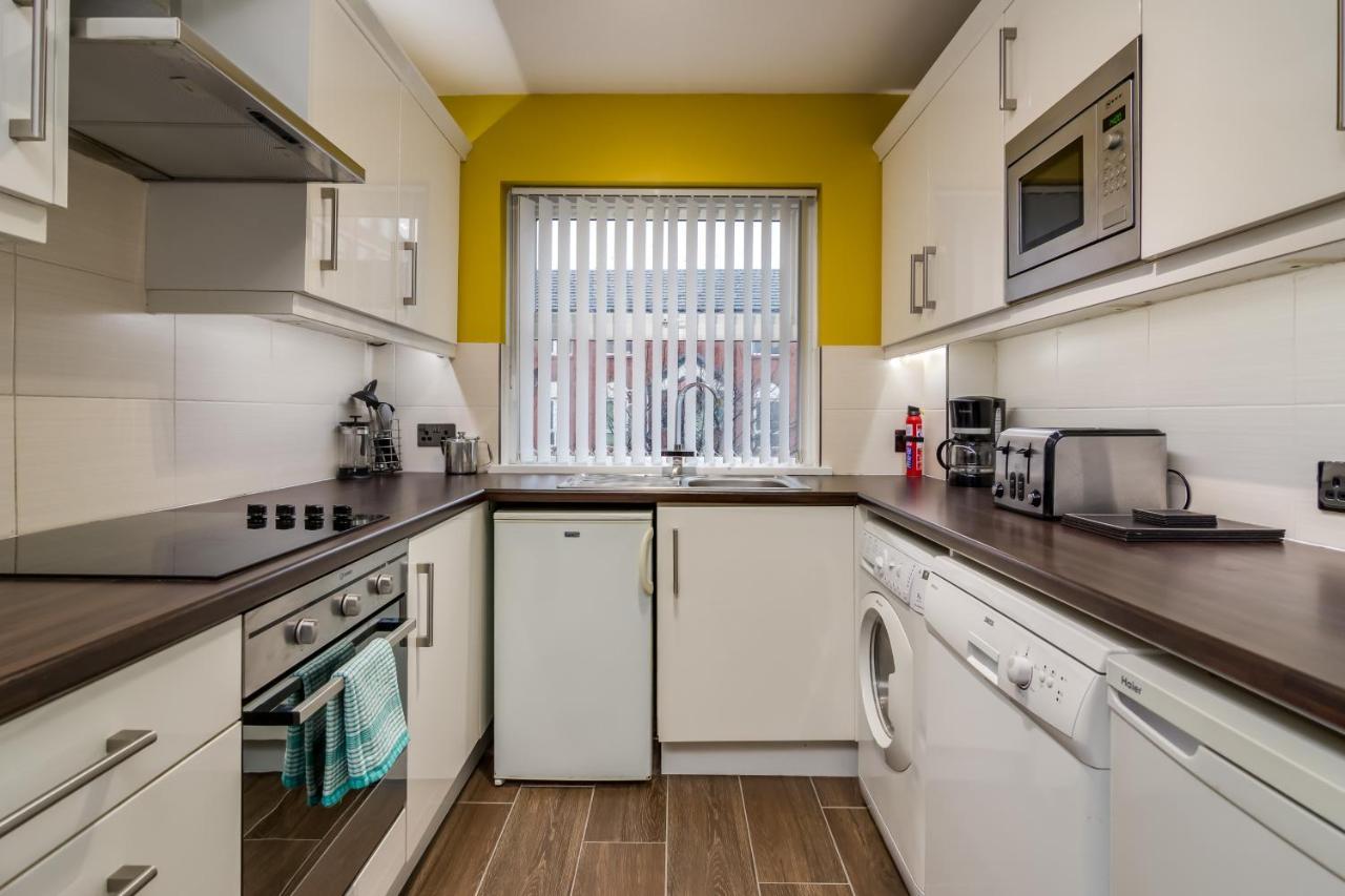 Central Belfast Apartments, Salisbury Экстерьер фото