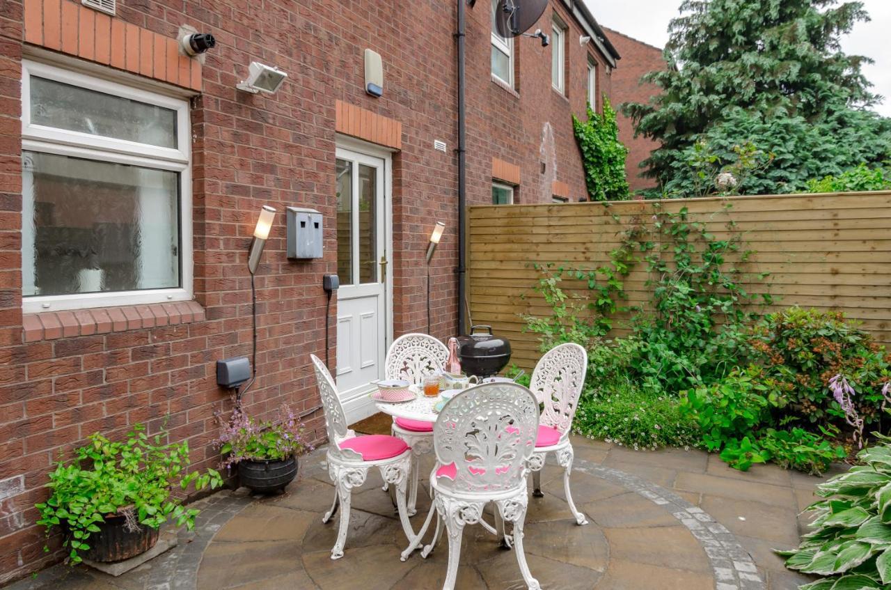 Central Belfast Apartments, Salisbury Экстерьер фото